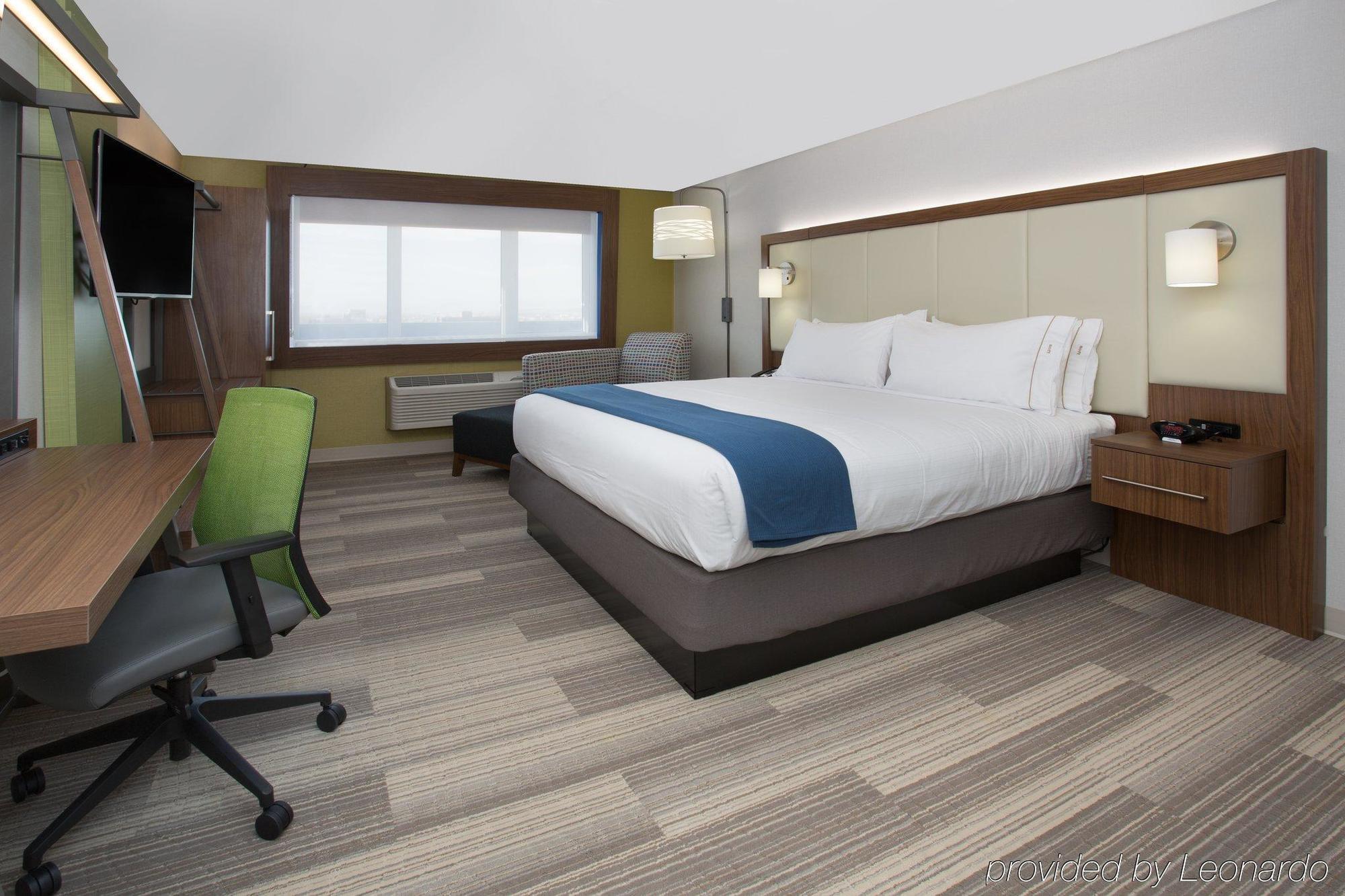 Holiday Inn Express & Suites Halifax - Bedford By Ihg Экстерьер фото