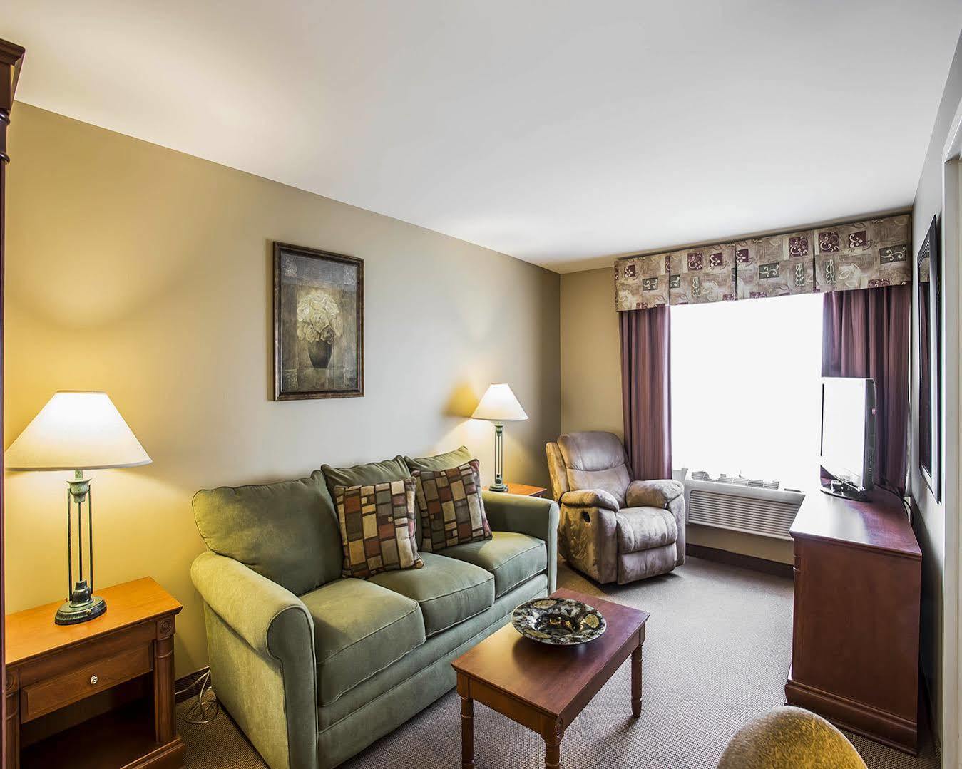 Holiday Inn Express & Suites Halifax - Bedford By Ihg Экстерьер фото