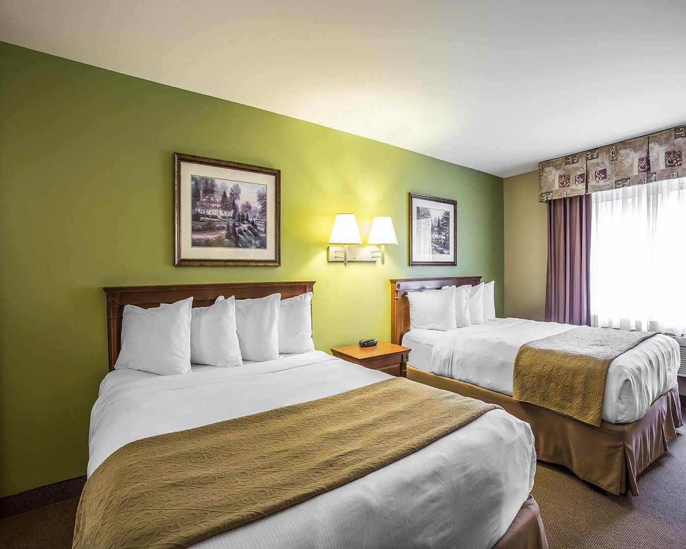 Holiday Inn Express & Suites Halifax - Bedford By Ihg Экстерьер фото