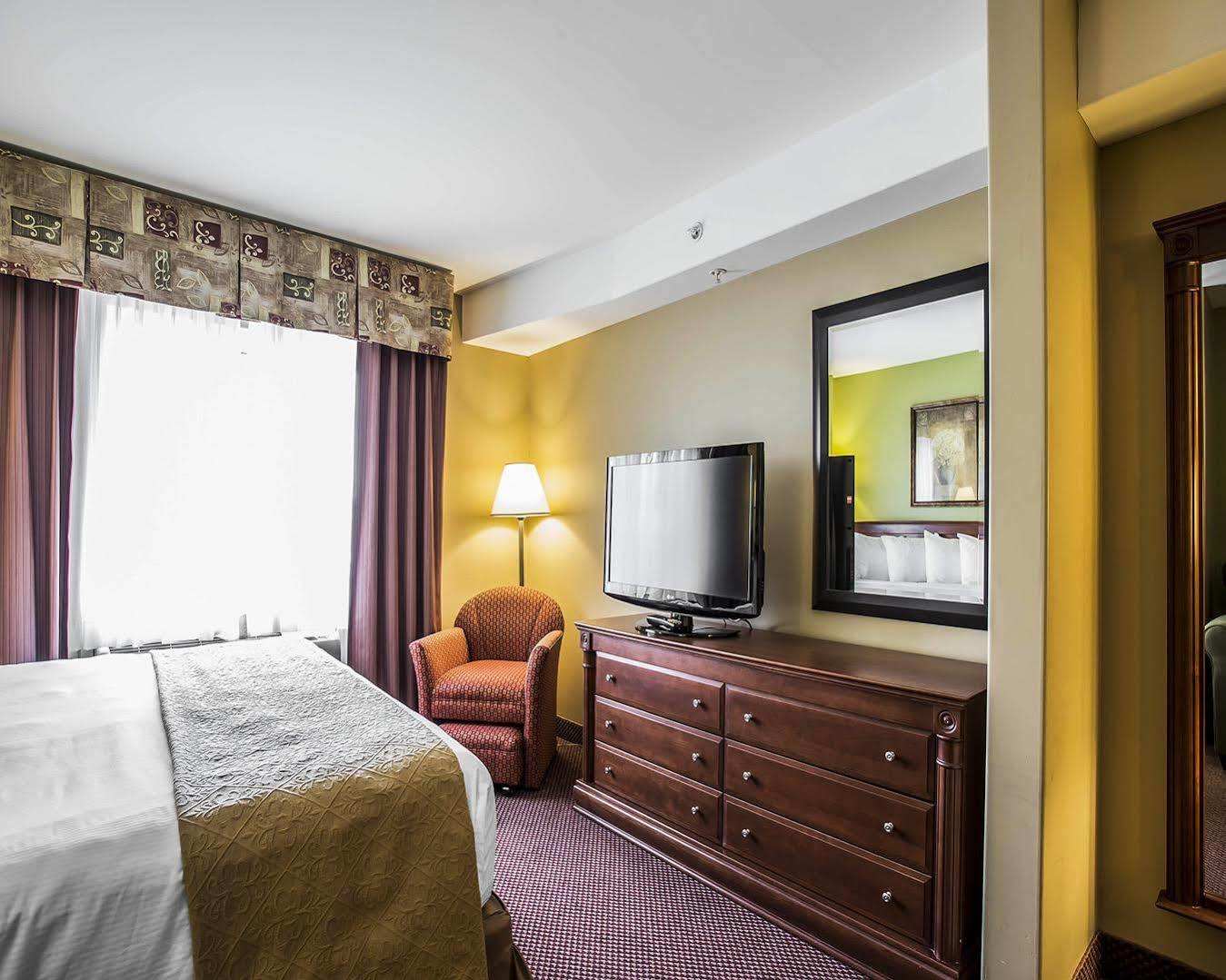 Holiday Inn Express & Suites Halifax - Bedford By Ihg Экстерьер фото