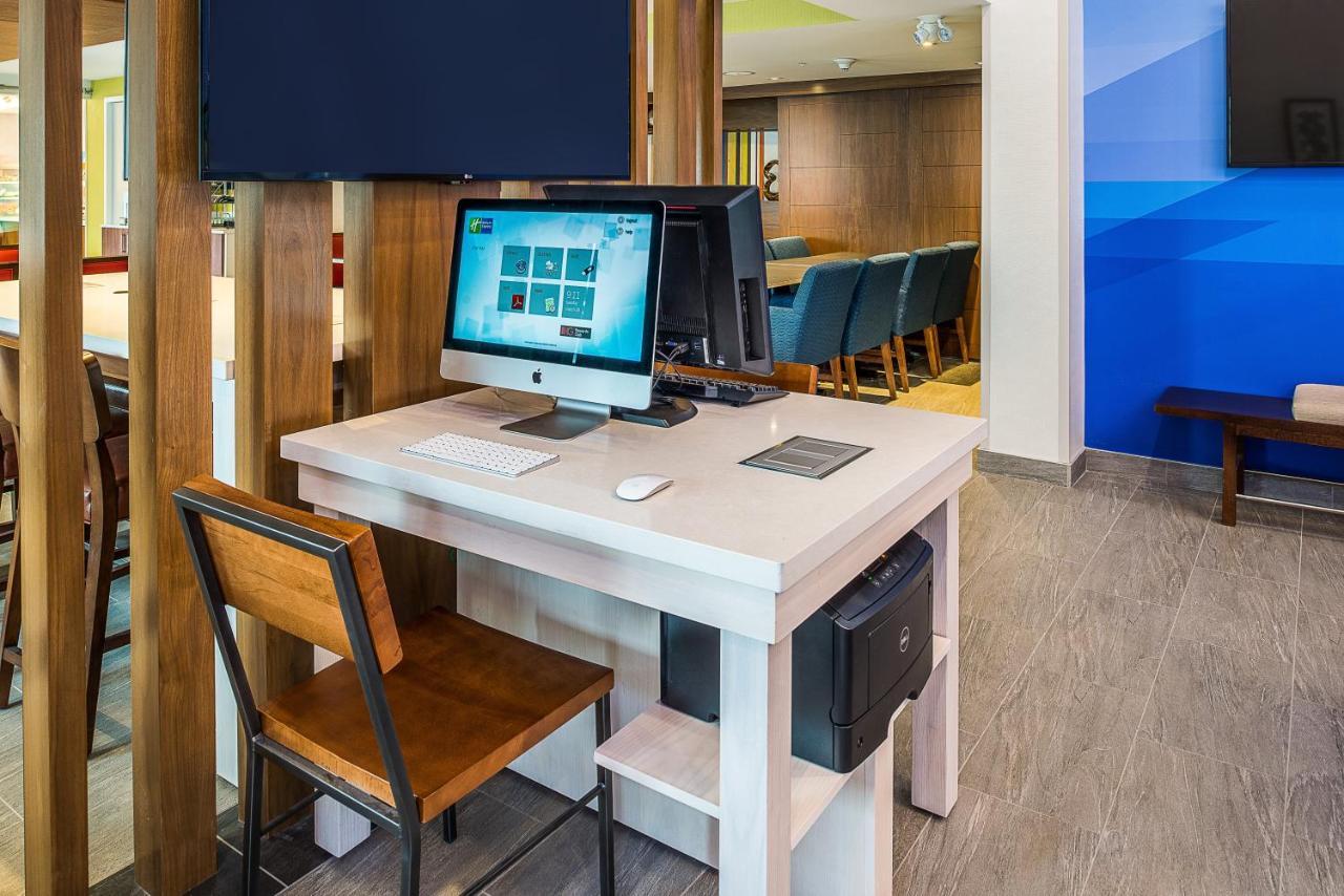Holiday Inn Express & Suites Halifax - Bedford By Ihg Экстерьер фото