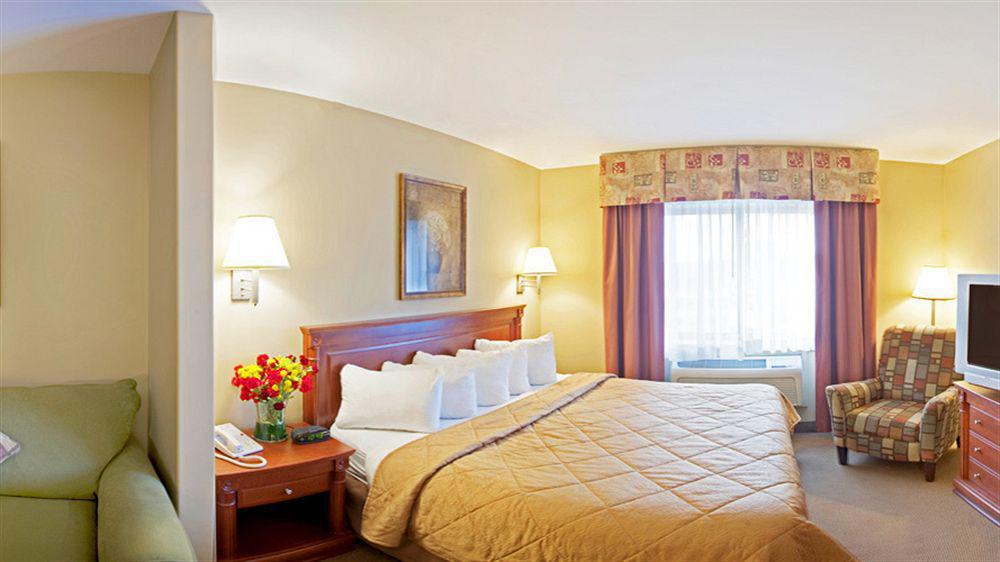 Holiday Inn Express & Suites Halifax - Bedford By Ihg Экстерьер фото